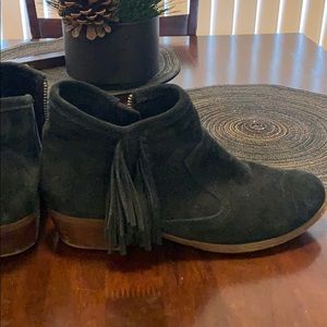 Black suede fringe side Minnetonka booties